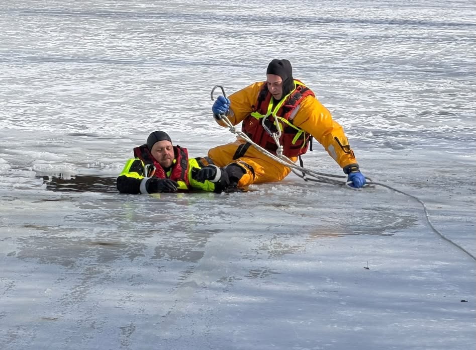 Atlantic Beach Rescue ice rescue training